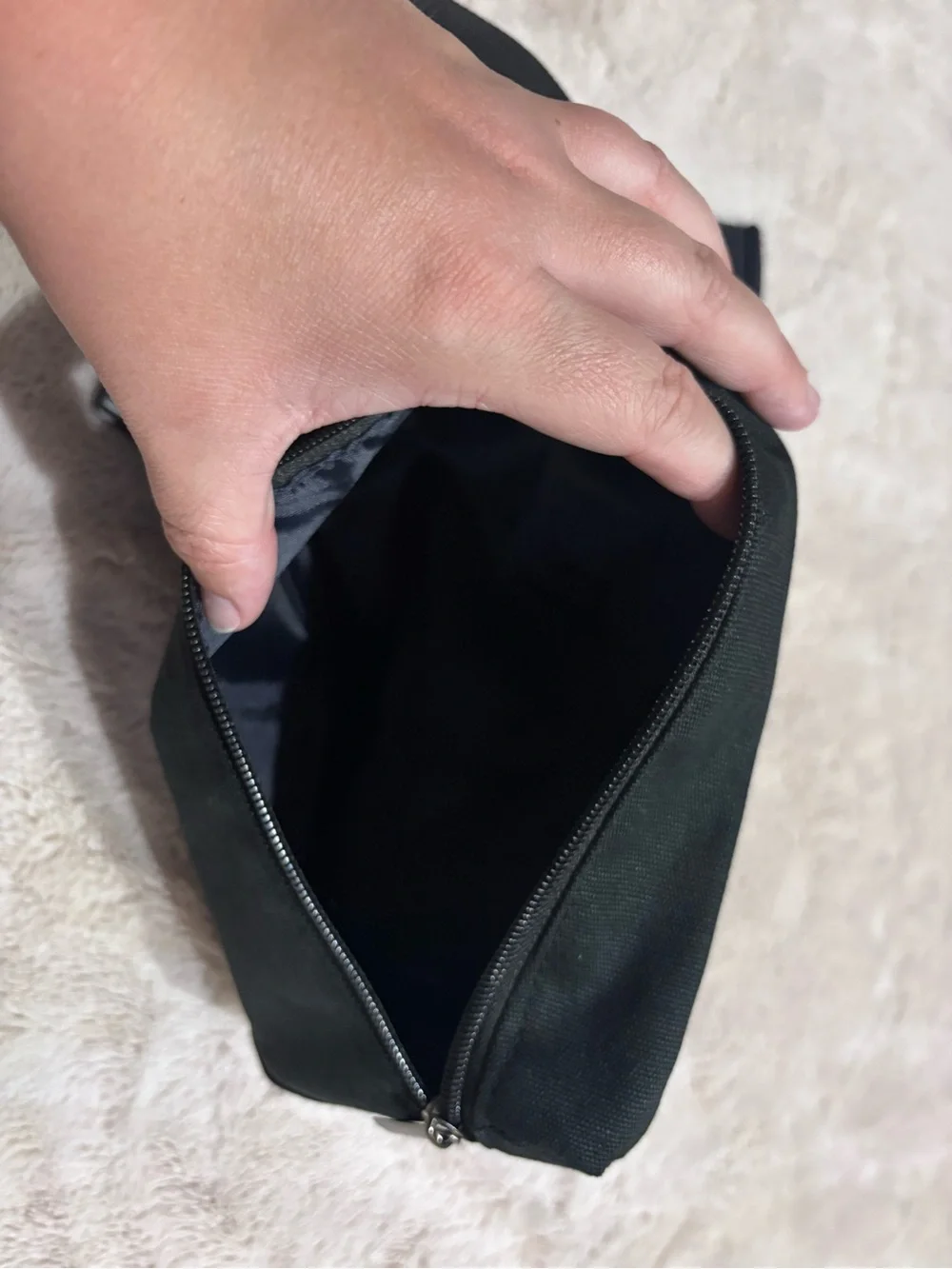 aerie simple black
